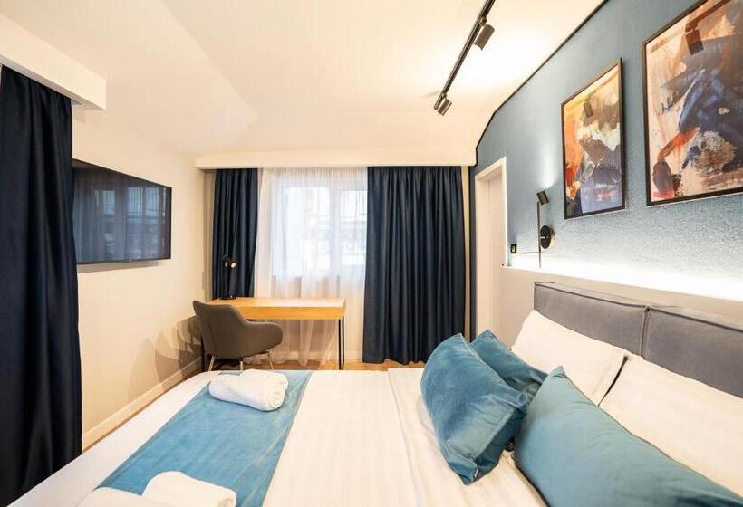 استودیو استاندارد با تخت کینگ, Emil Balaban Luxury Apart