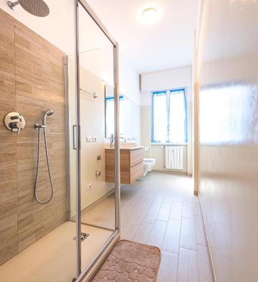 اتاق استاندارد سه نفره, Affittacamere Arcobaleno