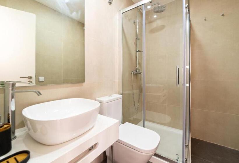 سوییت لوکس, The Albuquerque Suites