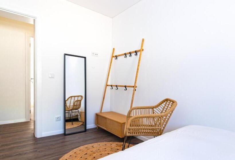 اتاق اکونومی یک تخته, The Albuquerque Suites
