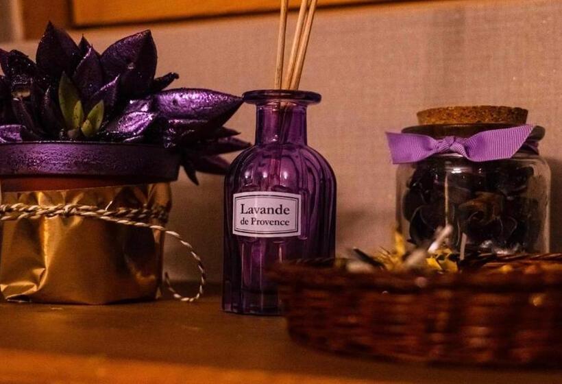Четырехместный Номер Стандарт, A La Villa Perroy Les Chambres Sont Spacieuses Et Les Petit Déjeuners Offerts