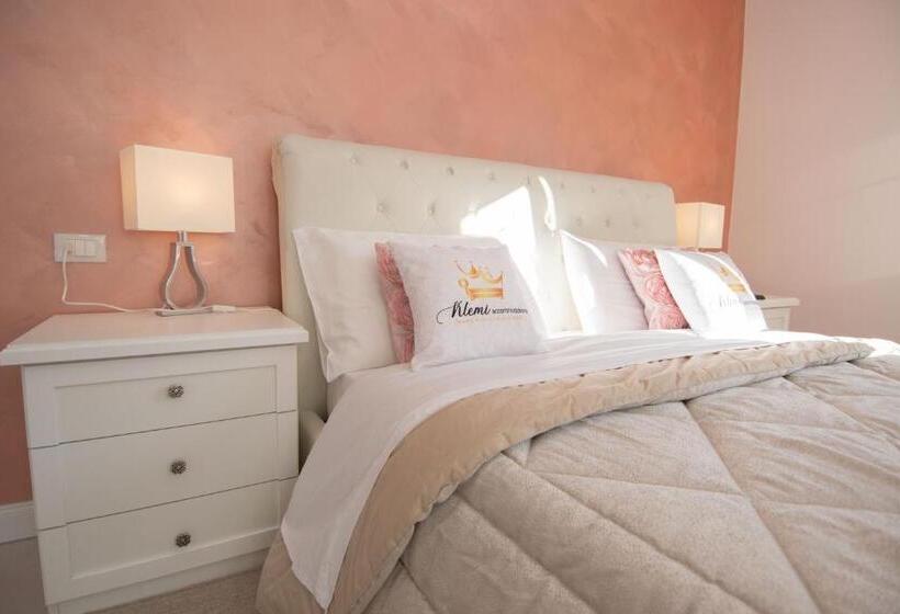 اتاق استاندارد سه نفره, Klemi, Rooms In Old Town Dolomia Best Home Check In Automatico