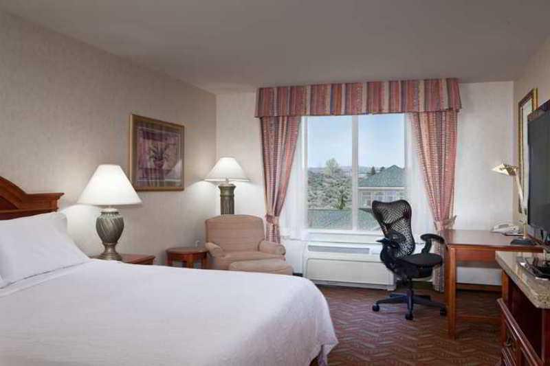 اتاق لوکس, Le Isole