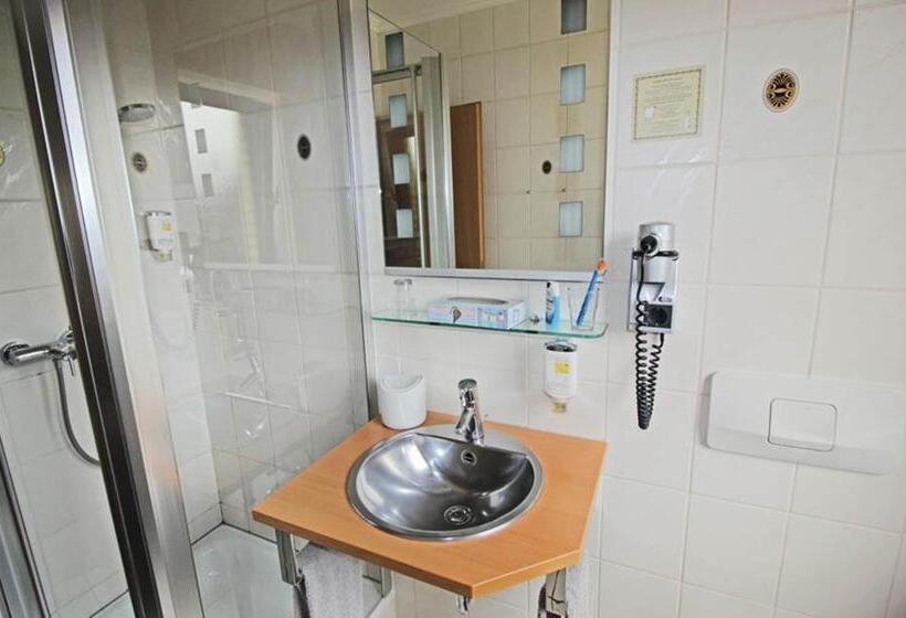 Стандартный Номер Кровать Кинг, Lindenkrug