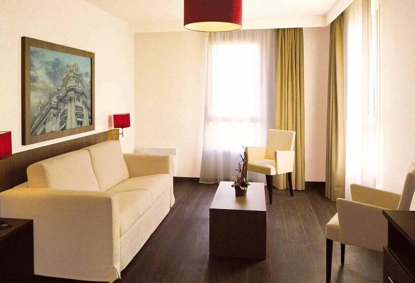 Апартаменты 1 Спальня, Residhome Paris Guyancourt