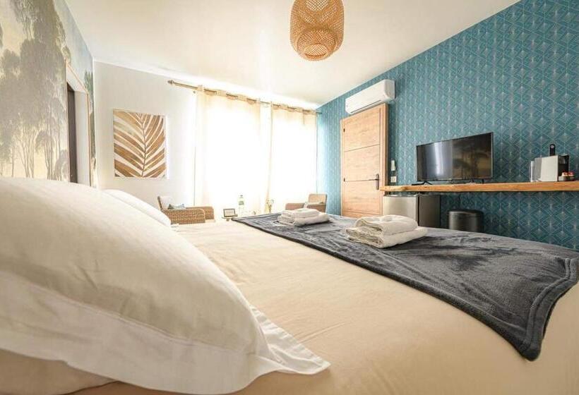 Стандартный Номер Кровать Кинг, Chambres D Hôtes La Mascrabiere Bed & Spa
