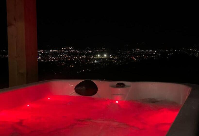 Люкс Вид на Сад, Chambres D Hôtes La Mascrabiere Bed & Spa