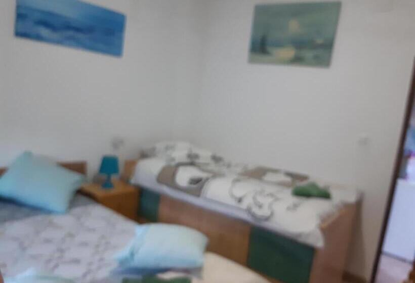 Семейный Номер, Nice Room With Swimming Pool