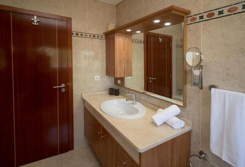 اتاق استاندارد, Riverzenhouse