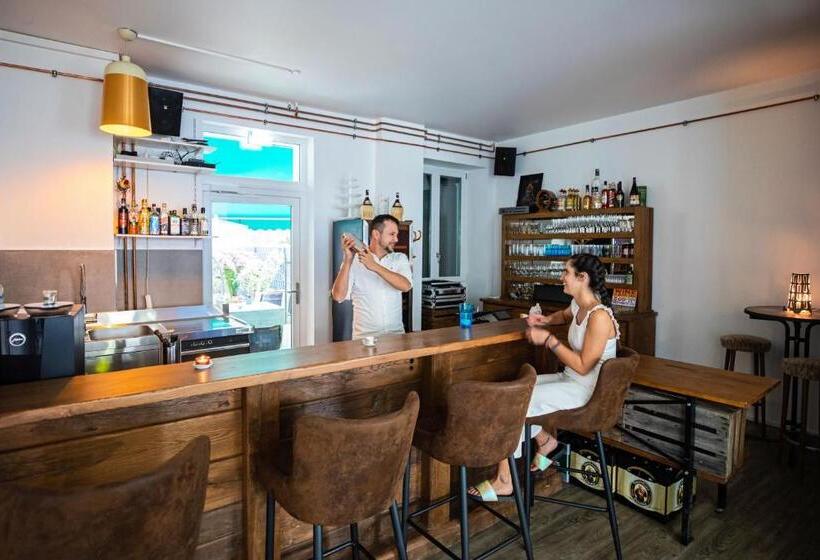 エコノミーシングルルーム, Hostel Wohnzimmer Essen