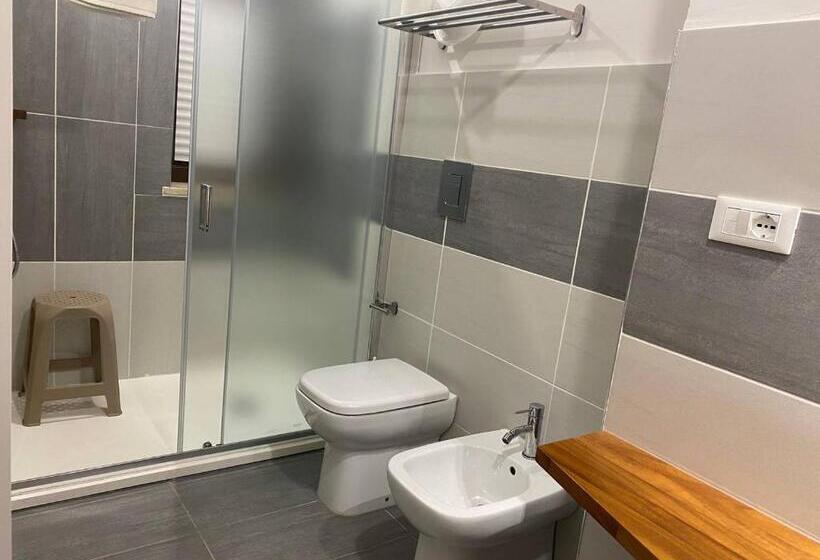 استودیو خانوادگی, Hera Bnb