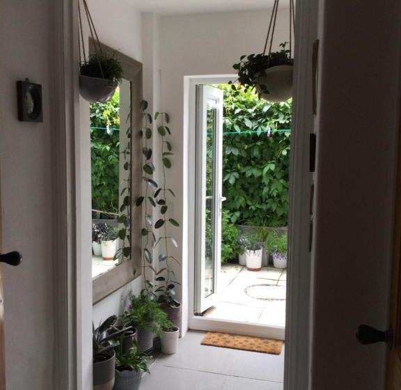 Семейный Номер Совместный Санузел, Garden Flat 1