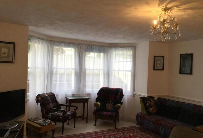 Семейный Номер Совместный Санузел, Garden Flat 1