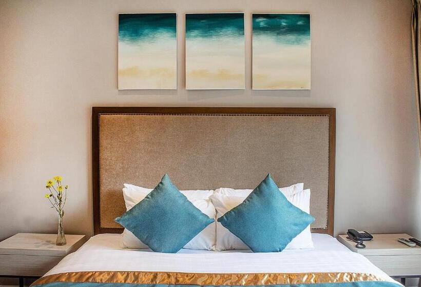 Номер Superior Кровать Кинг, Royale Parc Hotel Tagaytay
