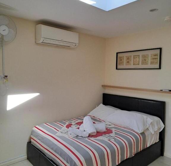 استودیو استاندارد با چشم‌انداز باغ, Randwick City Lodge 2