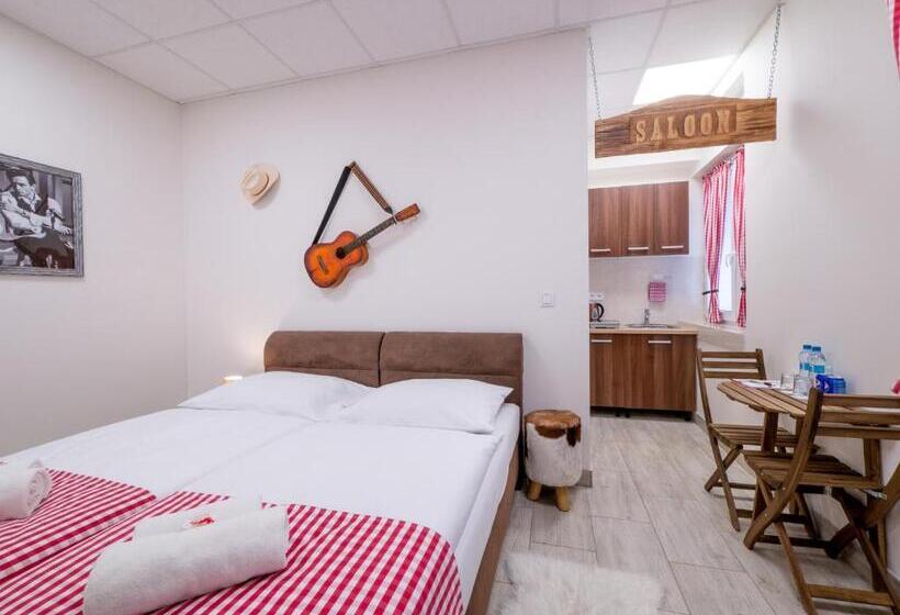 デラックスルーム, Apartmany Style