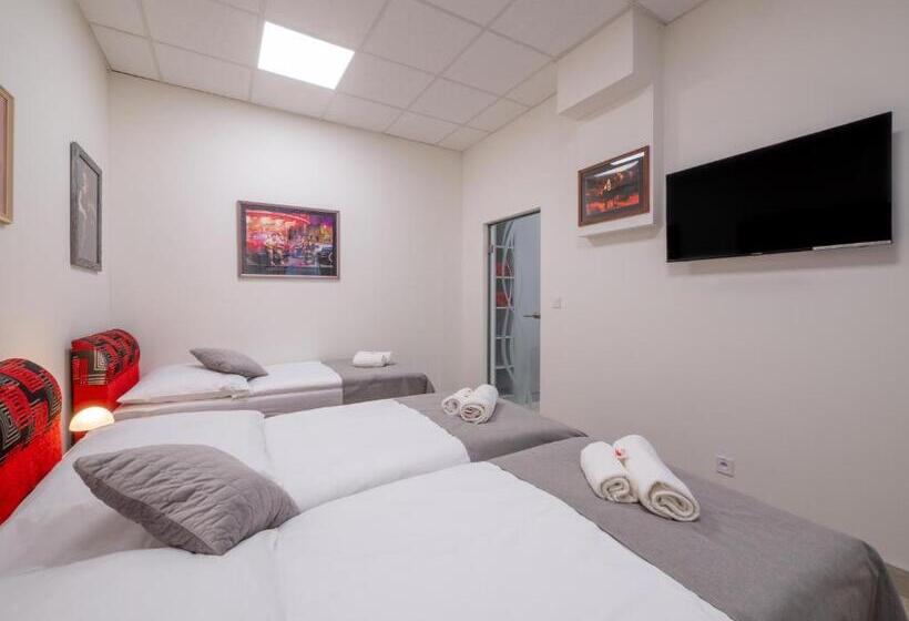 １ベッドルームのデラックスアパートメント, Apartmany Style