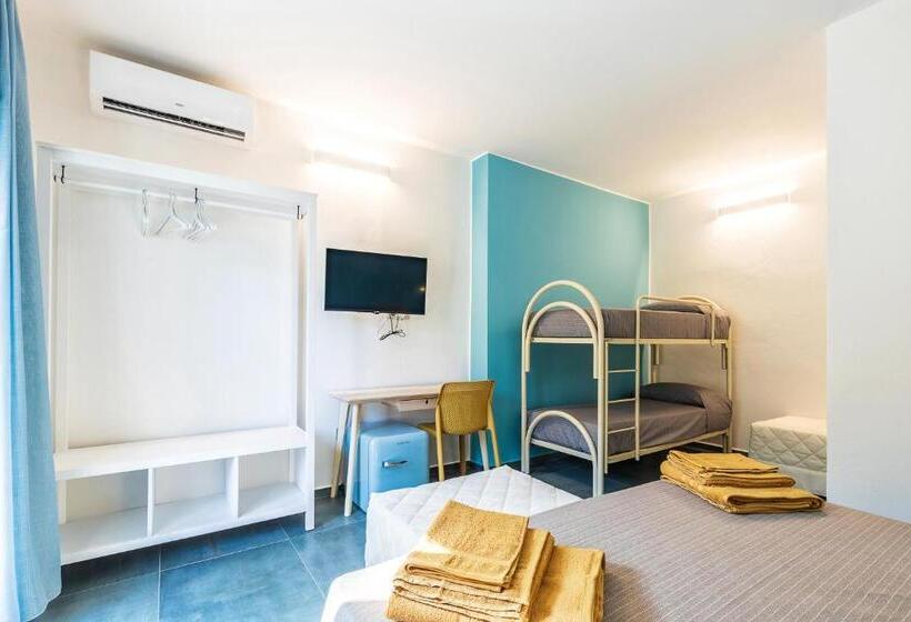 Семейный Номер Вид на Сад, Affittacamere Resort Beach San Gemiliano