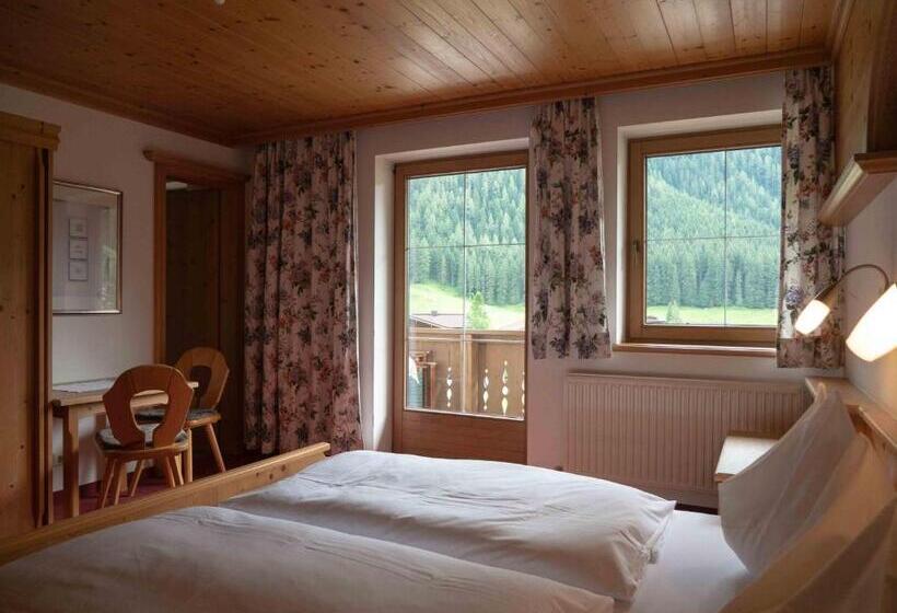 Номер Стандарт с Балконом, Haus Tanneck