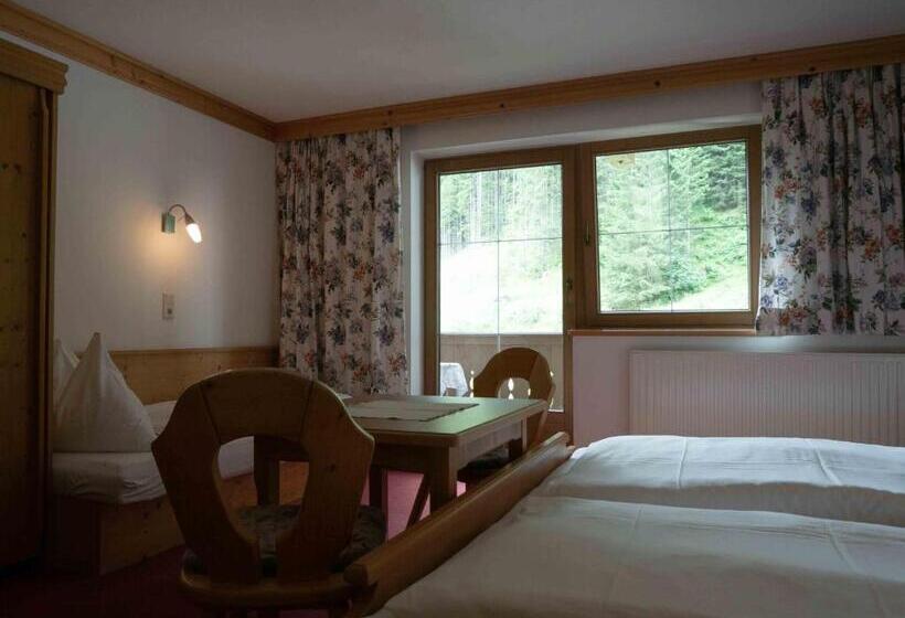 Апартаменты 1 Спальня, Haus Tanneck