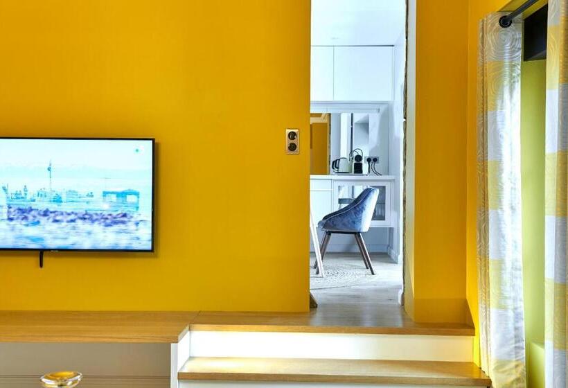 Люкс Deluxe Кровать Кинг, L Appartement Et Les Suites De Vjl..