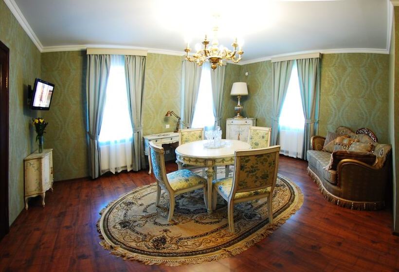 Полулюкс, Art Hotel Nikolaevsky Posad