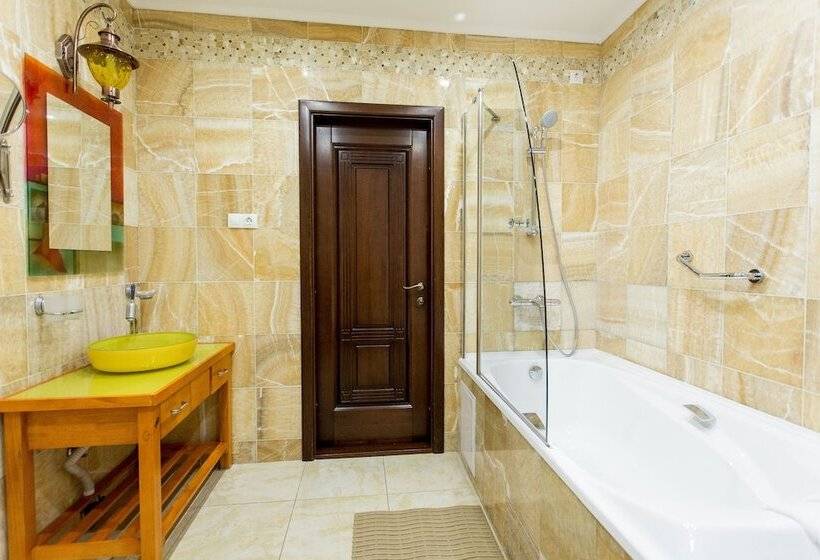 Люкс, Art Hotel Nikolaevsky Posad