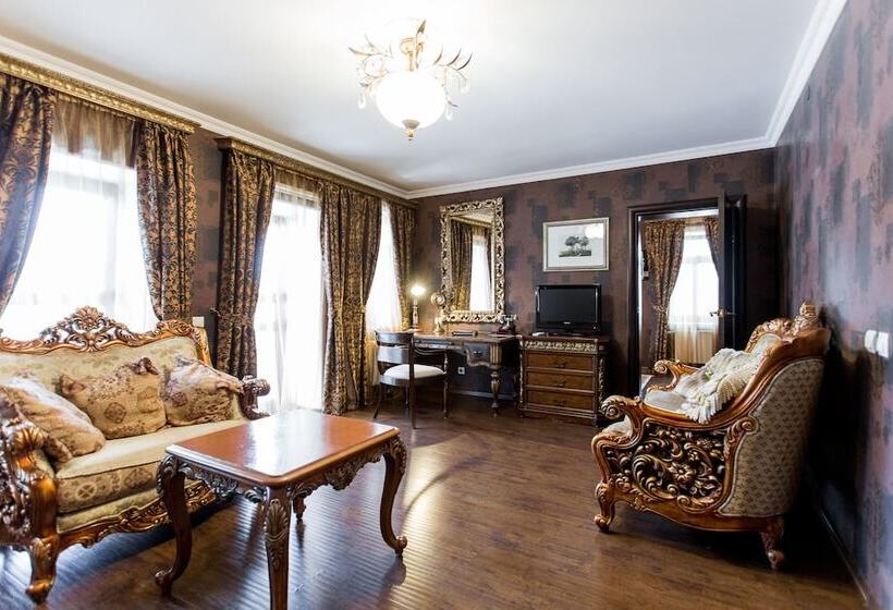 Семейный Номер, Art Hotel Nikolaevsky Posad