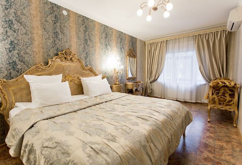 Люкс, Art Hotel Nikolaevsky Posad