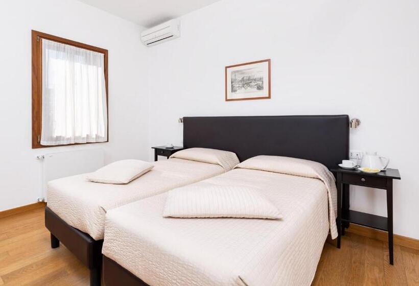 آپارتمان 2 خوابه, Residence Ca  Foscolo