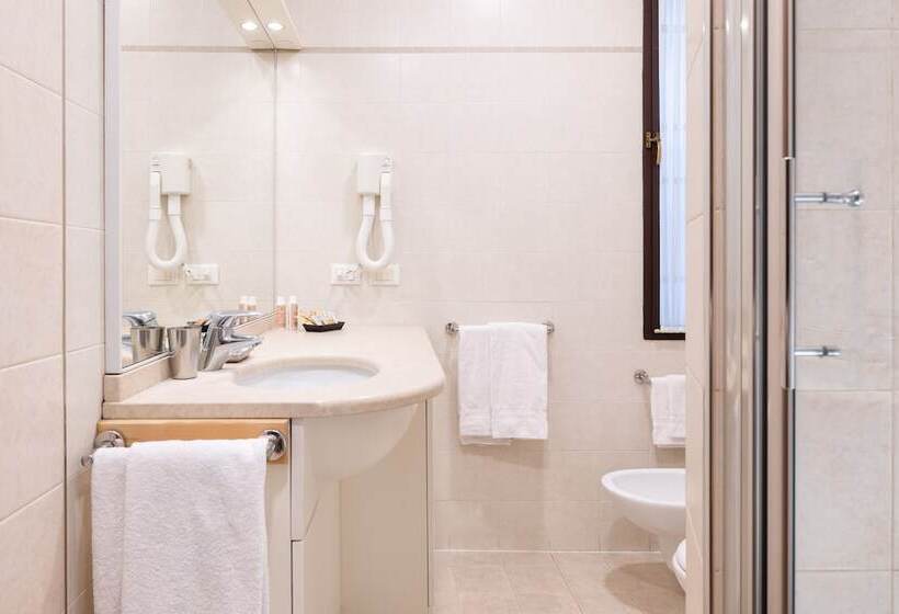 آپارتمان 2 خوابه, Residence Ca  Foscolo