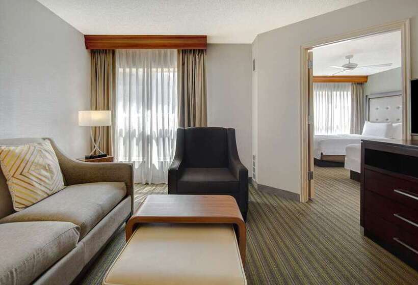 Номер Премиум, Embassy Suites By Hilton At Hot Springs Convention Center