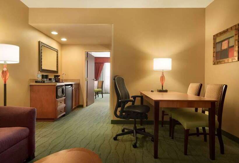 Люкс, Embassy Suites By Hilton At Hot Springs Convention Center