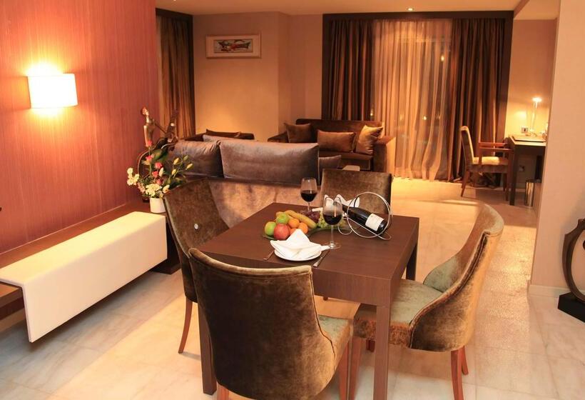 اتاق استاندارد, Cratos Premium Hotel Casino & Spa