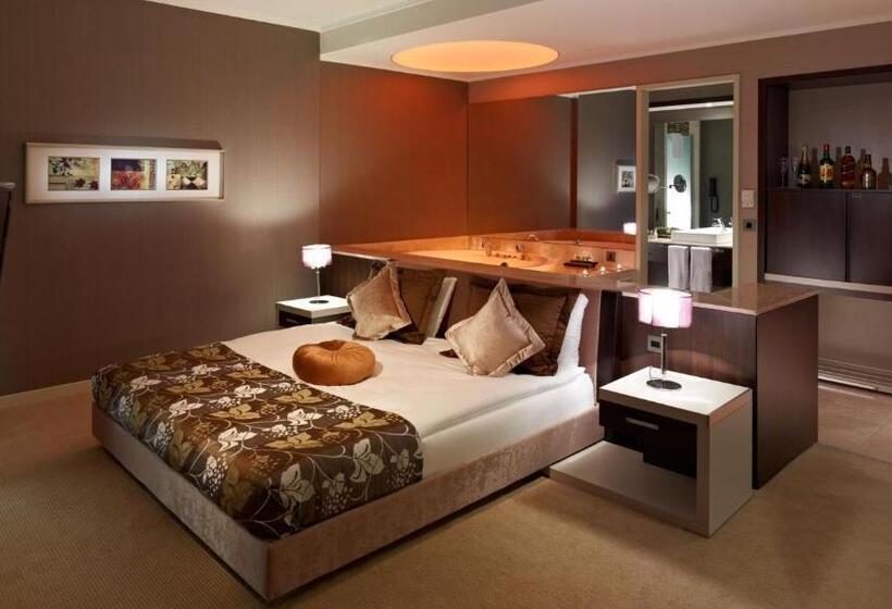 اتاق سوپریور, Cratos Premium Hotel Casino & Spa
