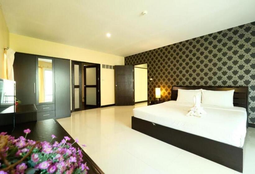 Полулюкс, Jomtien Plaza Residence