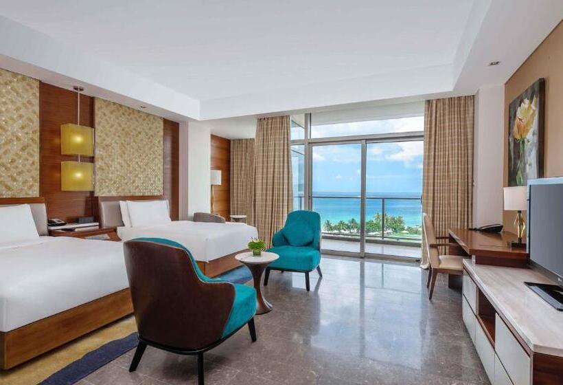Номер Deluxe Вид на Море с Балконом, Mgm Grand Sanya