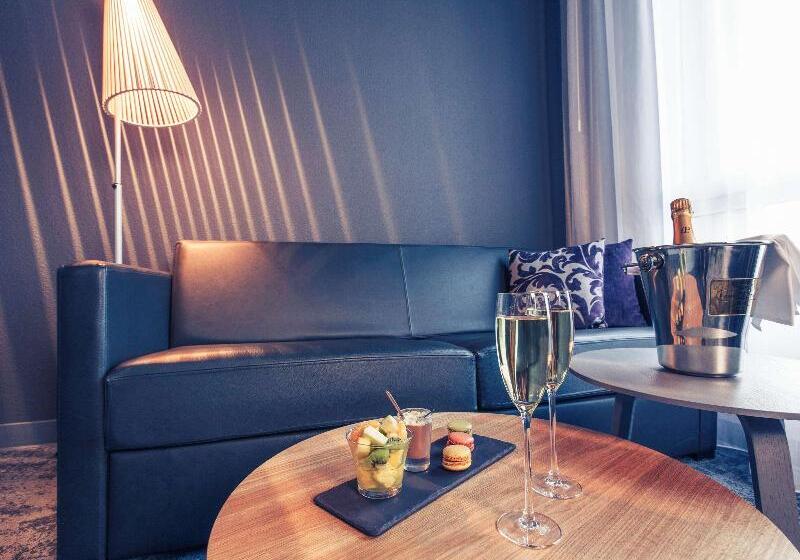 اتاق لوکس با تخت بزرگ, Sheraton Shanghai Hongkou