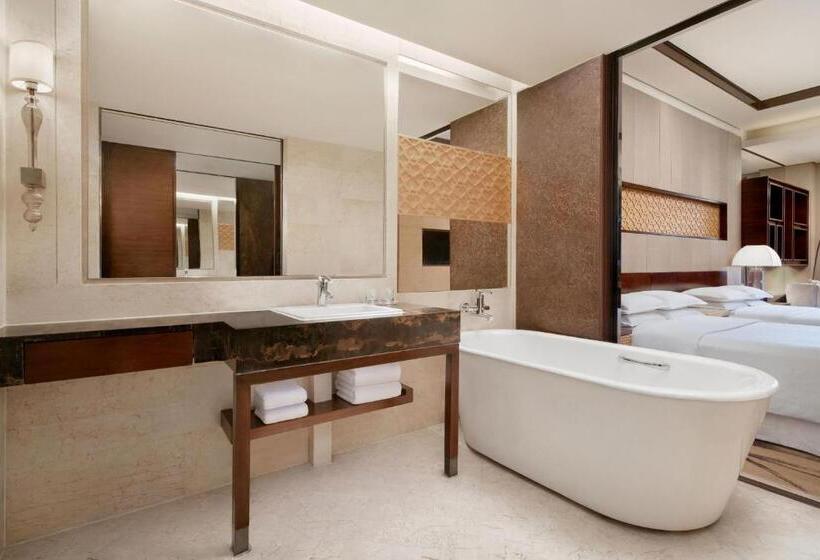 Номер Deluxe Вид на Город, Sheraton Xi An North City