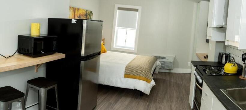 استودیوی استاندارد, Morel Executive Suites