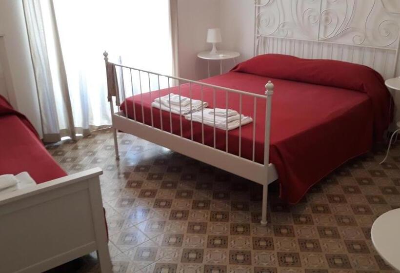 Номер Стандарт Трехместный, Il Molo Camere Per Vacanze