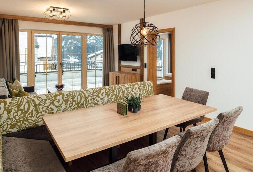 침실 2개 아파트, Alpenheimat Laurschhof
