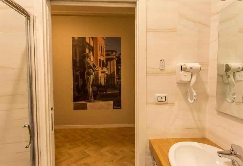 سوییت جونیور با بالکن, Le Affacciate Bruzie Home Guest House
