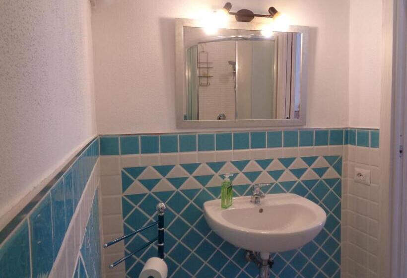 اتاق استاندارد, Sardinia Holiday B&b Spargi