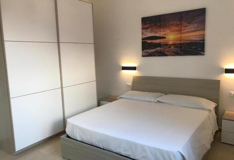 ２ベッドルームアパートメント, Eagle Rooms