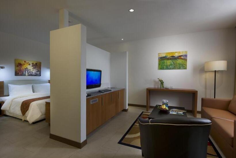 اتاق لوکس, Gloria Swiss Hotel & Apartment Sandakan