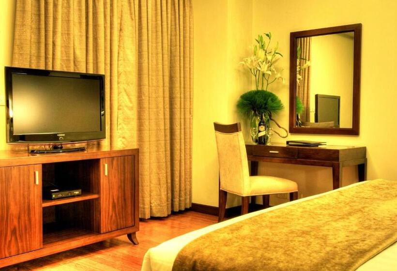 Camera Deluxe, Armada Hotel Manila
