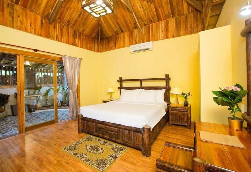 بانگلوی لوکس, Chez Carole Beach Resort & Spa