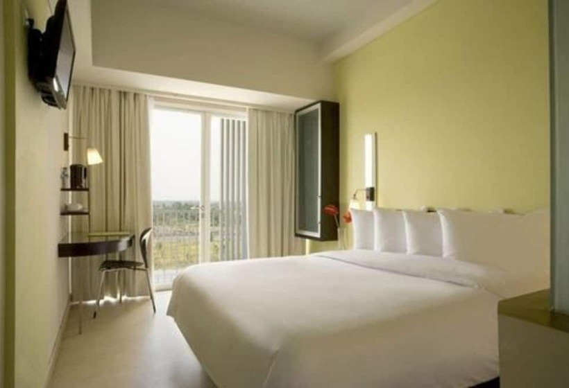 Номер Superior, Santika Bsd City Serpong