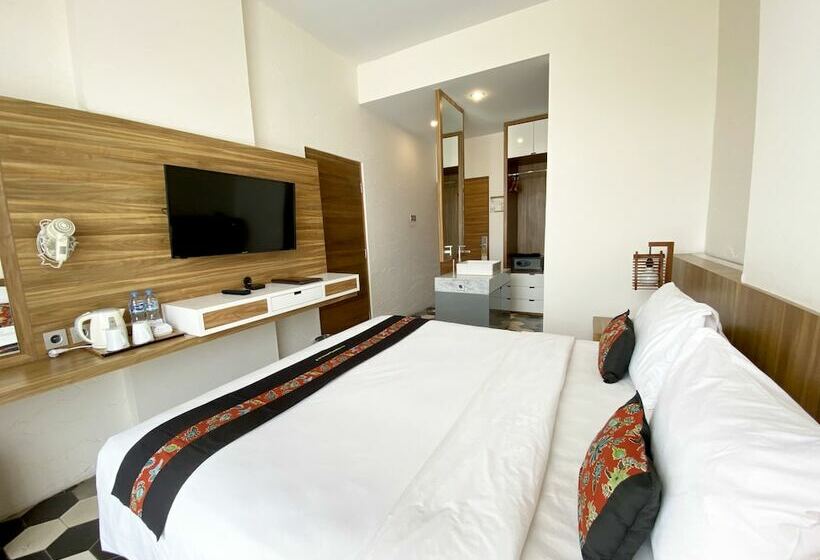 스탠다드 룸 킹사이즈 침대, Green Forest Resort & Wedding Bandung